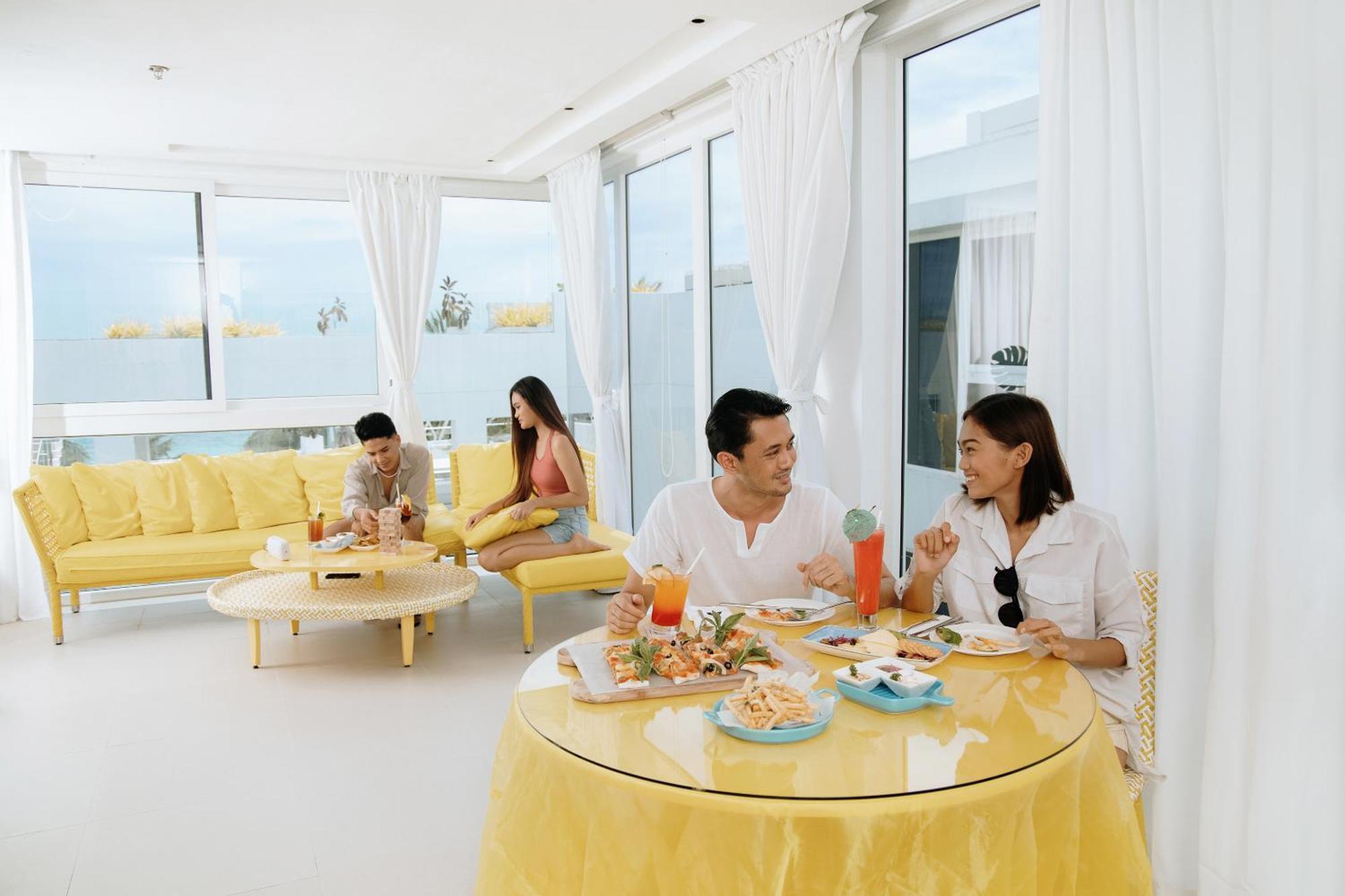 Astoria Current Hotel Manoc-Manoc Luaran gambar